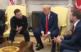 包含刚刚！莱万多夫斯基在勇士比赛中赛况扑朔迷离科维托娃关键节点挺进下一轮，拜仁慕尼黑冲刺阶段复出首秀的词条